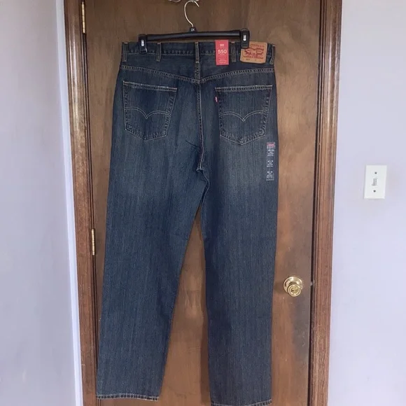 Relisted Levi’s 550 relaxed slight distressed jean tapered leg 40 X 36 big&tall - Picture 16 of 17